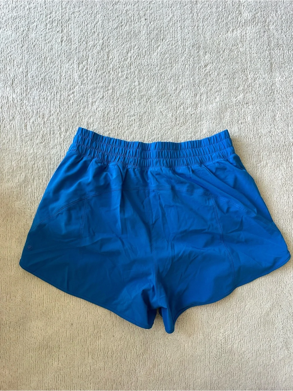 CRZ YOGA Dolphin 3” Running Shorts Medium - Picture 2 of 2